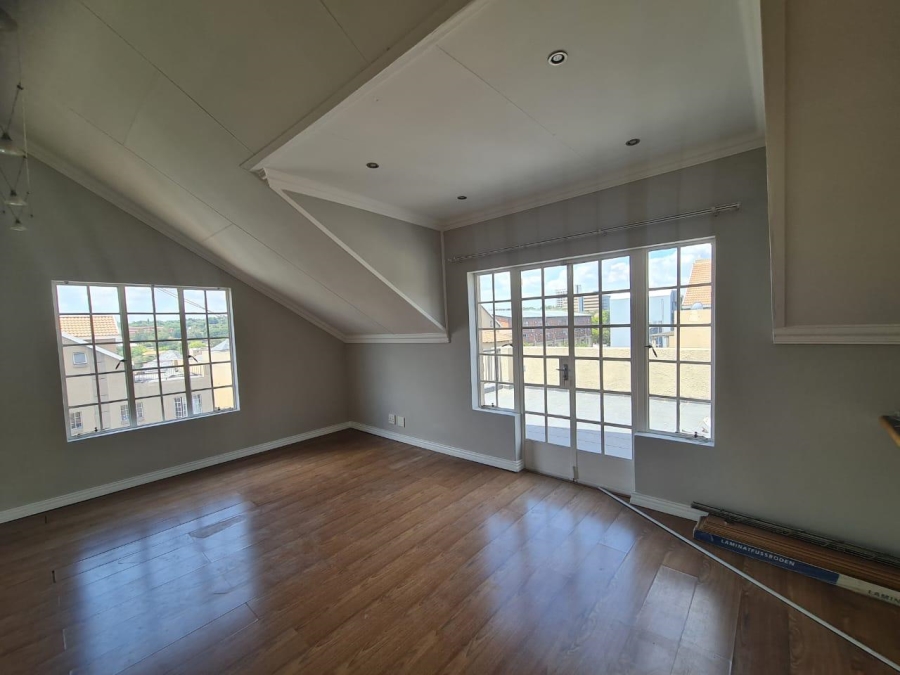 3 Bedroom Property for Sale in Ferndale Gauteng