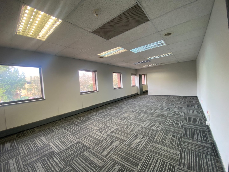  Bedroom Property for Sale in Vorna Valley Gauteng