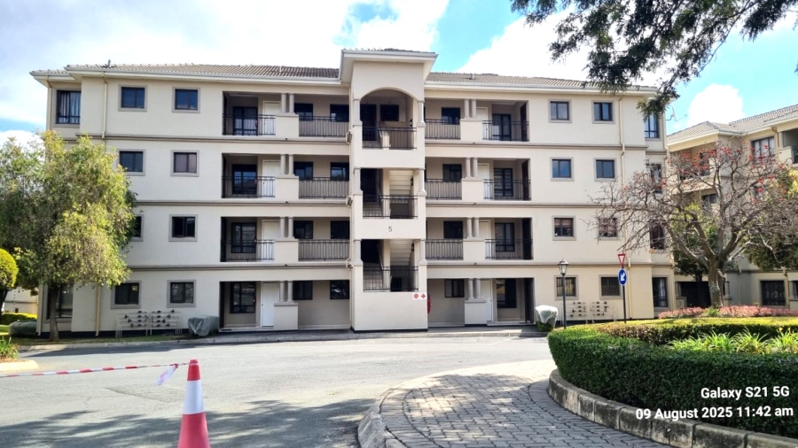 1 Bedroom Property for Sale in Noordwyk Gauteng