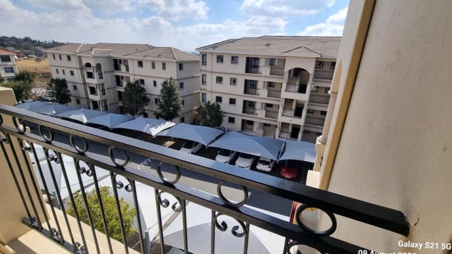 1 Bedroom Property for Sale in Noordwyk Gauteng