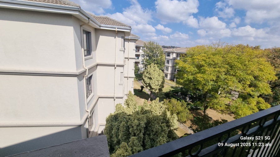 1 Bedroom Property for Sale in Noordwyk Gauteng