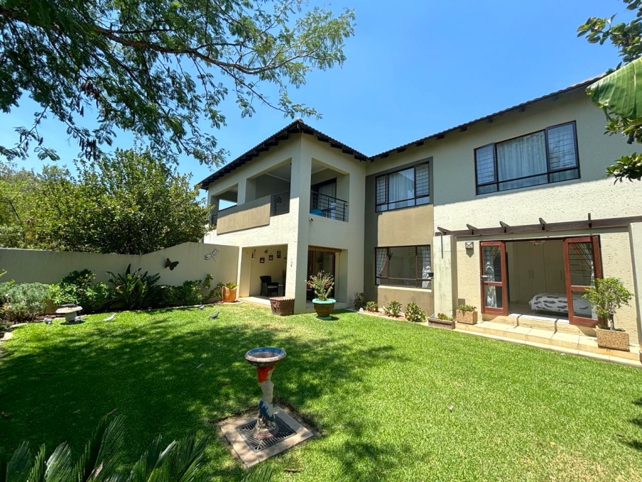 To Let 3 Bedroom Property for Rent in Fourways Gauteng