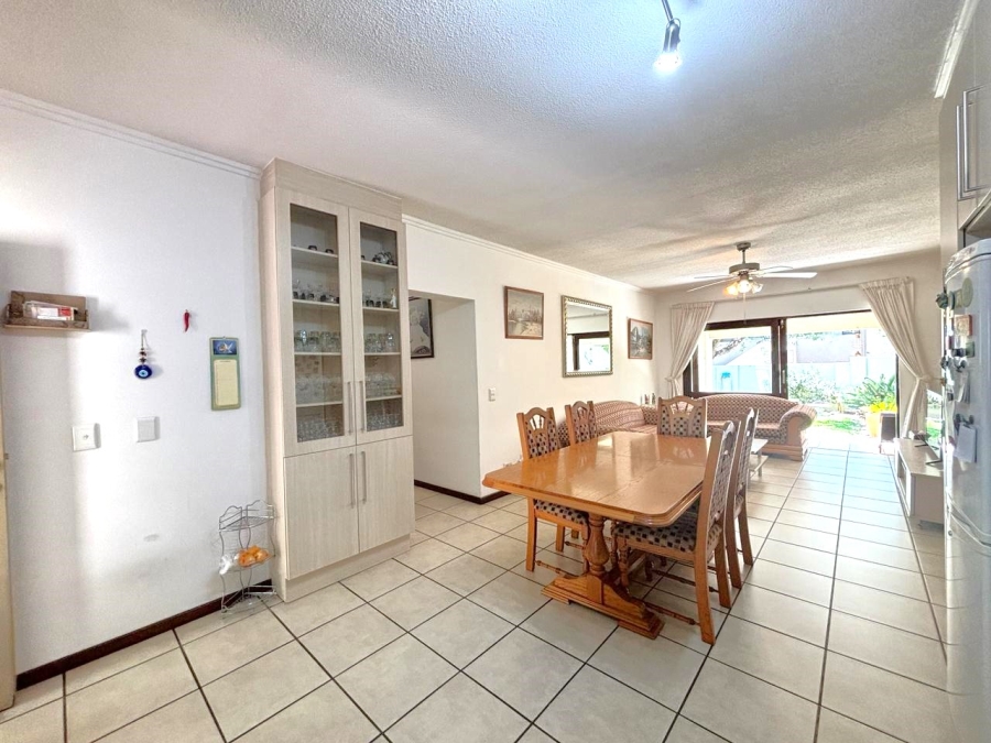 To Let 3 Bedroom Property for Rent in Fourways Gauteng