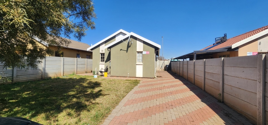 3 Bedroom Property for Sale in Sky City Gauteng