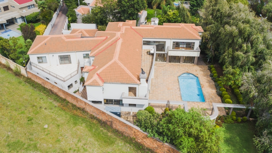 5 Bedroom Property for Sale in Dowerglen Gauteng