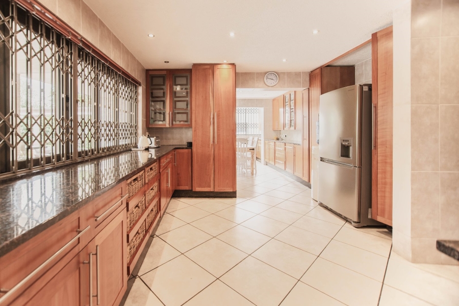 5 Bedroom Property for Sale in Dowerglen Gauteng