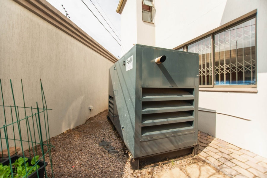 5 Bedroom Property for Sale in Dowerglen Gauteng