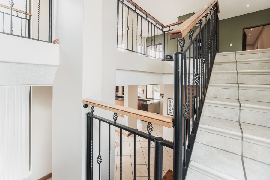 5 Bedroom Property for Sale in Dowerglen Gauteng