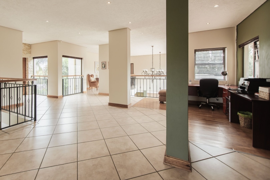 5 Bedroom Property for Sale in Dowerglen Gauteng