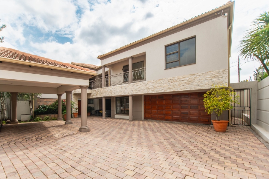 5 Bedroom Property for Sale in Dowerglen Gauteng