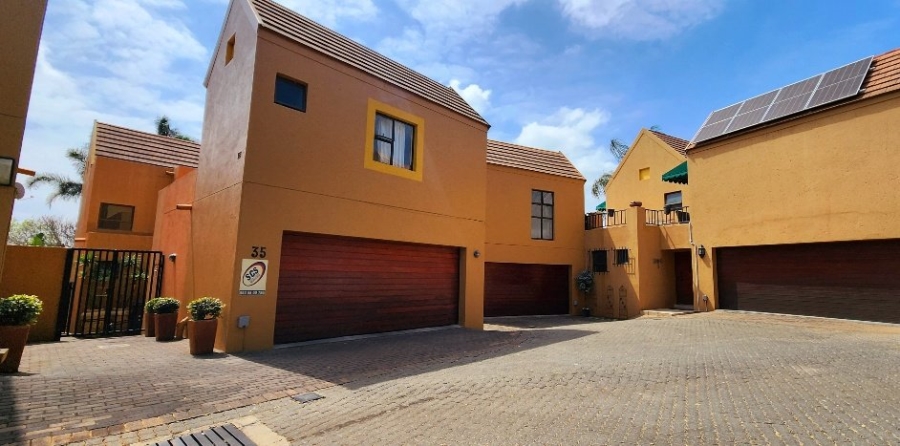 2 Bedroom Property for Sale in Boskruin Gauteng