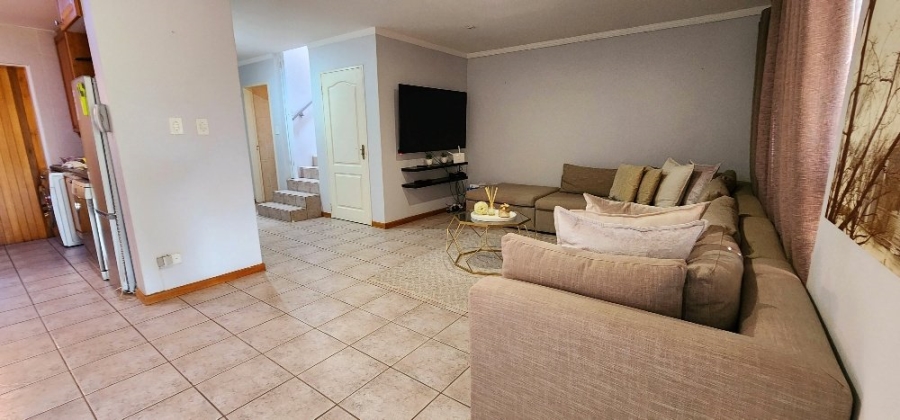 2 Bedroom Property for Sale in Boskruin Gauteng