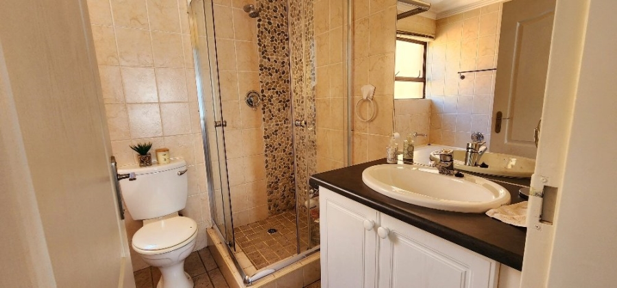 2 Bedroom Property for Sale in Boskruin Gauteng