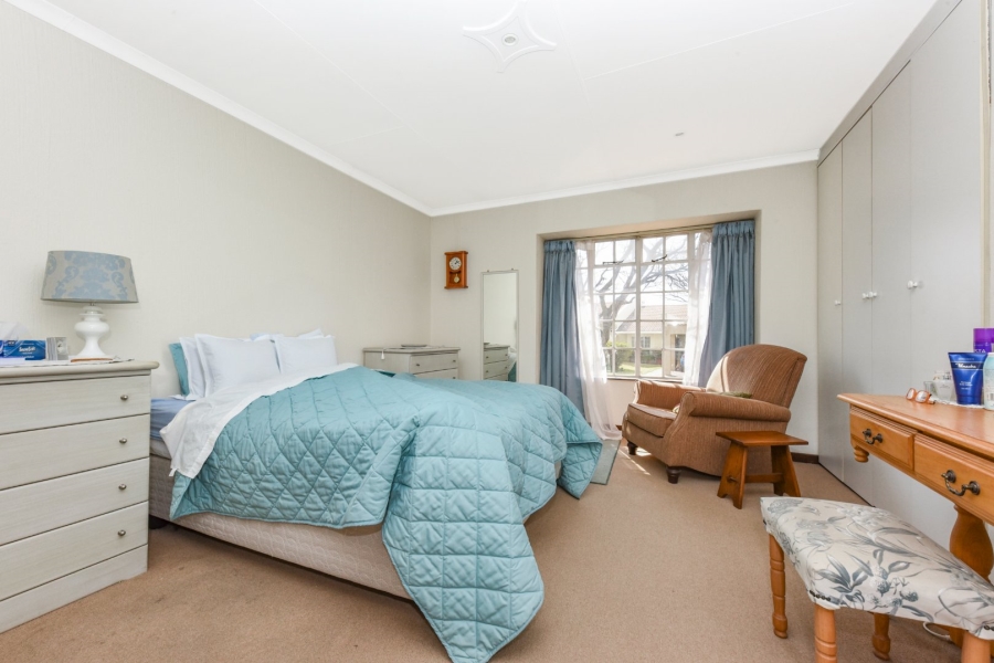 2 Bedroom Property for Sale in Magaliessig Gauteng