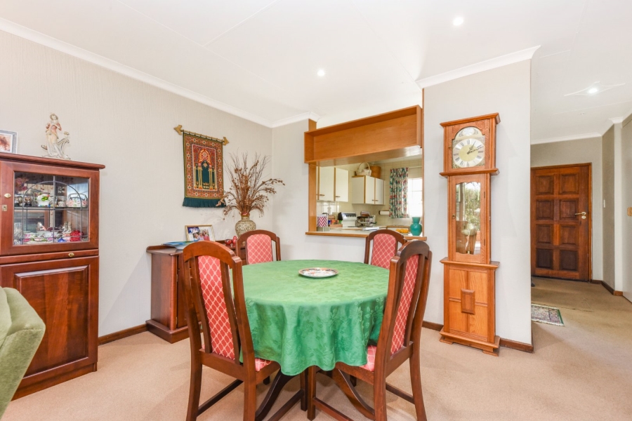 2 Bedroom Property for Sale in Magaliessig Gauteng