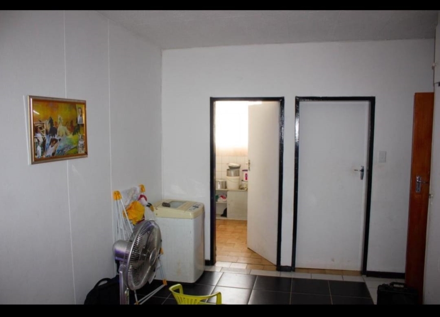 1 Bedroom Property for Sale in Pretoria West Gauteng