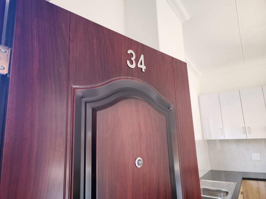 To Let 2 Bedroom Property for Rent in Witfield Gauteng