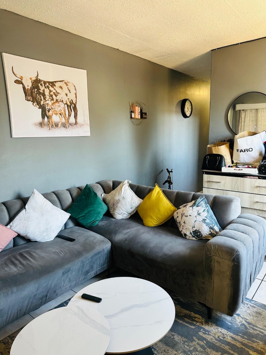 1 Bedroom Property for Sale in Pretoria West Gauteng