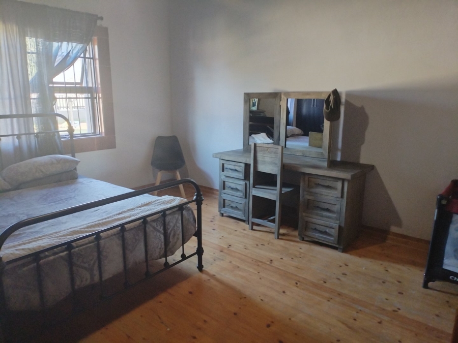5 Bedroom Property for Sale in Petersfield Gauteng