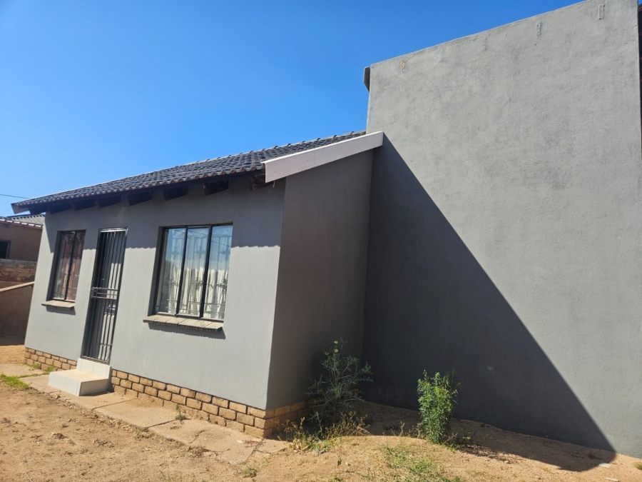 2 Bedroom Property for Sale in Soshanguve HH Gauteng
