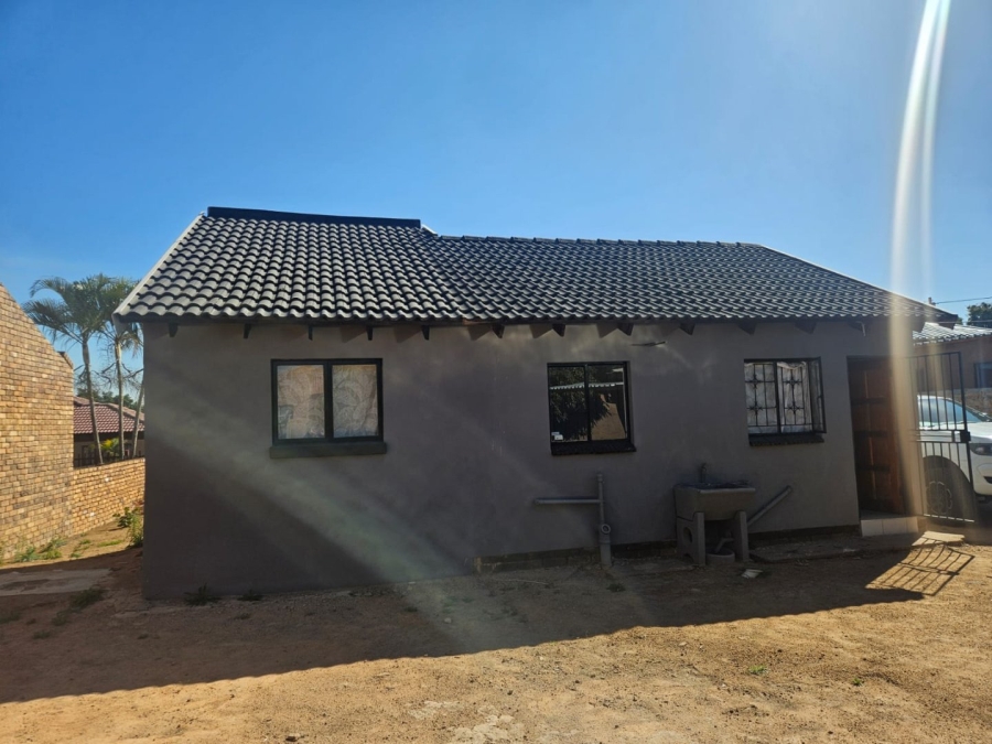 2 Bedroom Property for Sale in Soshanguve HH Gauteng