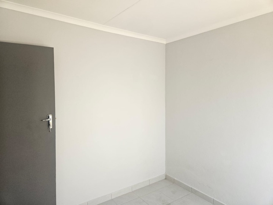 2 Bedroom Property for Sale in Soshanguve HH Gauteng