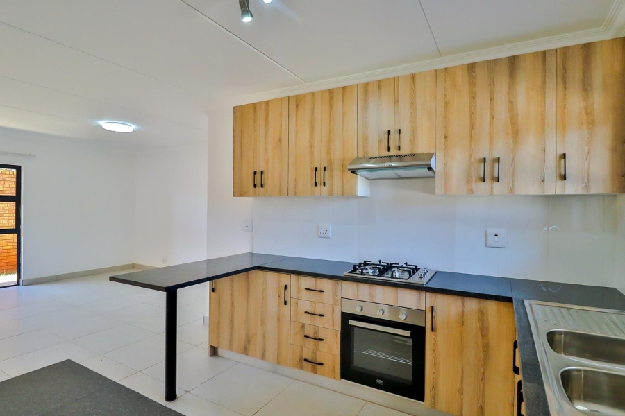 To Let 2 Bedroom Property for Rent in Witfield Gauteng