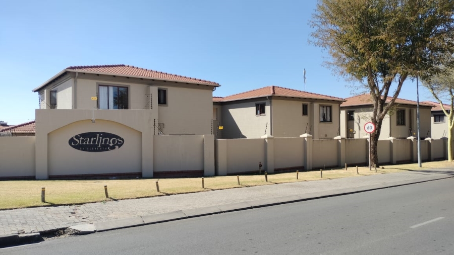 2 Bedroom Property for Sale in Noordwyk Gauteng