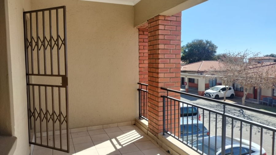 2 Bedroom Property for Sale in Noordwyk Gauteng