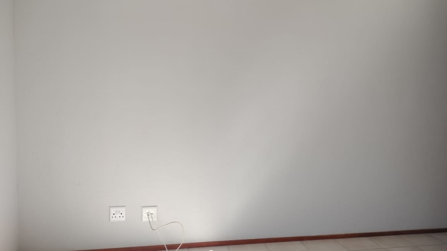 2 Bedroom Property for Sale in Noordwyk Gauteng