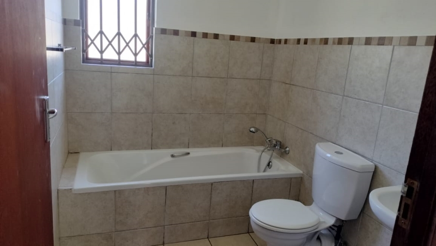 2 Bedroom Property for Sale in Noordwyk Gauteng