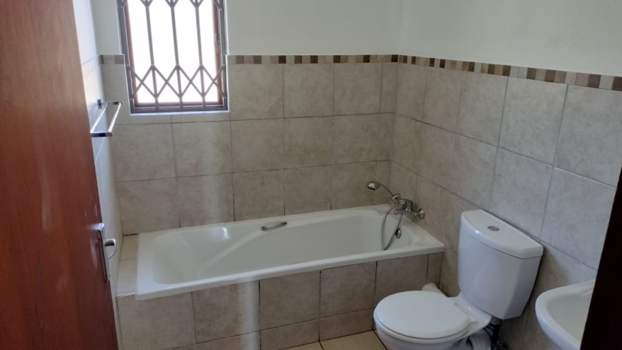 2 Bedroom Property for Sale in Noordwyk Gauteng