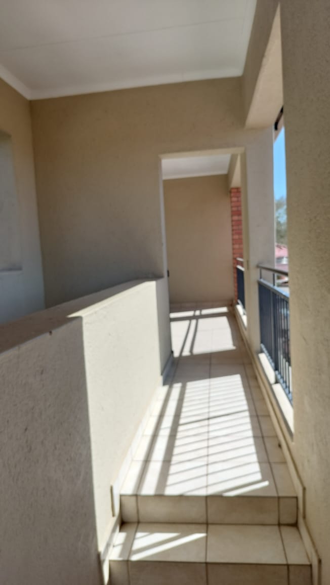 2 Bedroom Property for Sale in Noordwyk Gauteng
