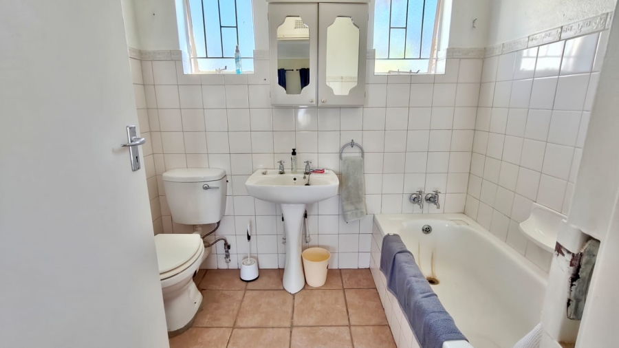 5 Bedroom Property for Sale in Vaal Marina Gauteng