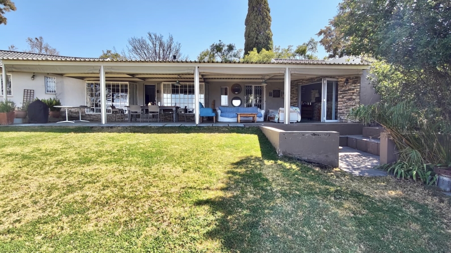 5 Bedroom Property for Sale in Vaal Marina Gauteng