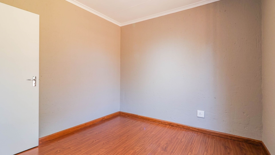 2 Bedroom Property for Sale in Wilgeheuwel Gauteng