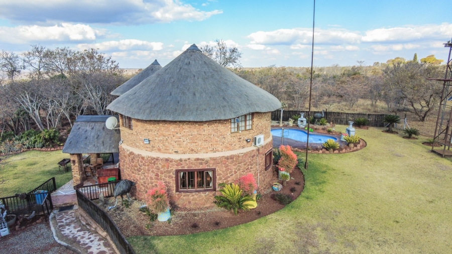 5 Bedroom Property for Sale in Boekenhoutskloof and surround Gauteng