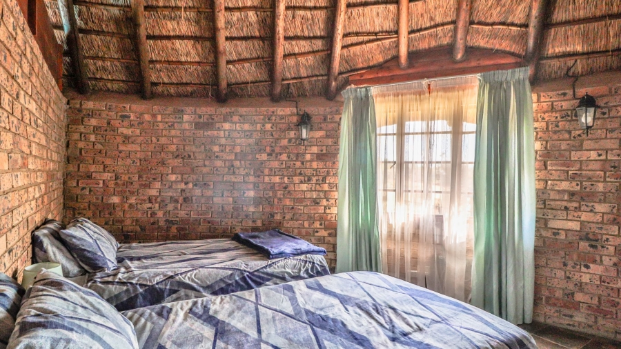 5 Bedroom Property for Sale in Boekenhoutskloof and surround Gauteng