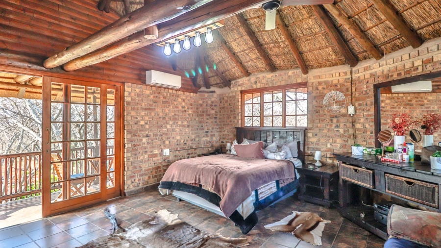 5 Bedroom Property for Sale in Boekenhoutskloof and surround Gauteng