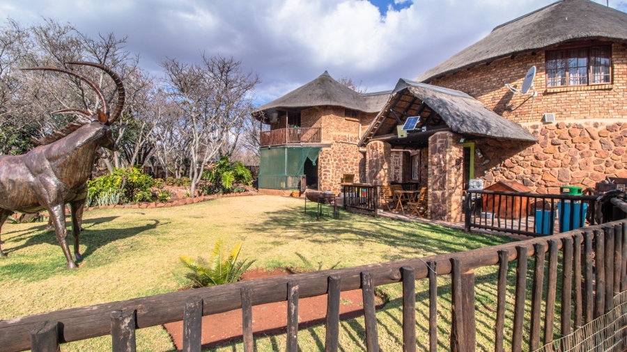 5 Bedroom Property for Sale in Boekenhoutskloof and surround Gauteng