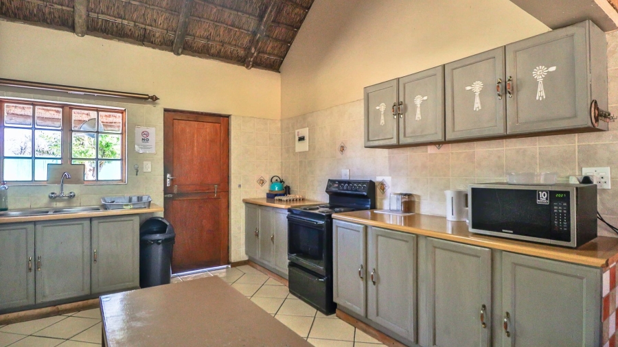5 Bedroom Property for Sale in Boekenhoutskloof and surround Gauteng
