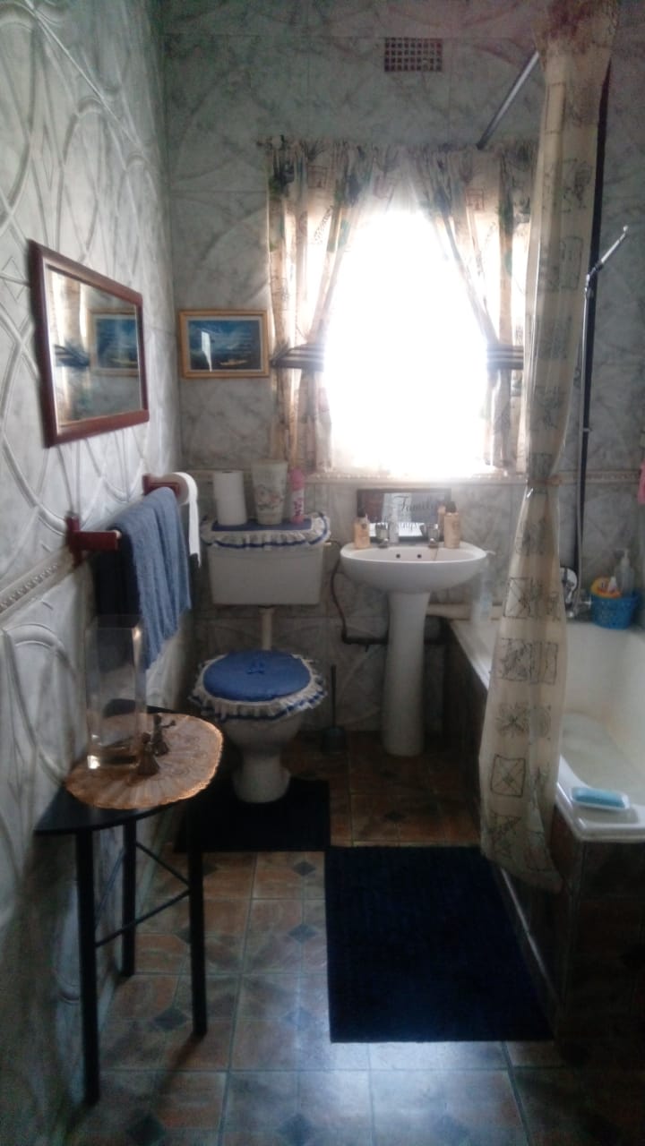 2 Bedroom Property for Sale in Bredell Gauteng