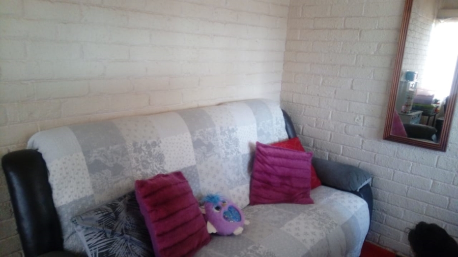 2 Bedroom Property for Sale in Bredell Gauteng