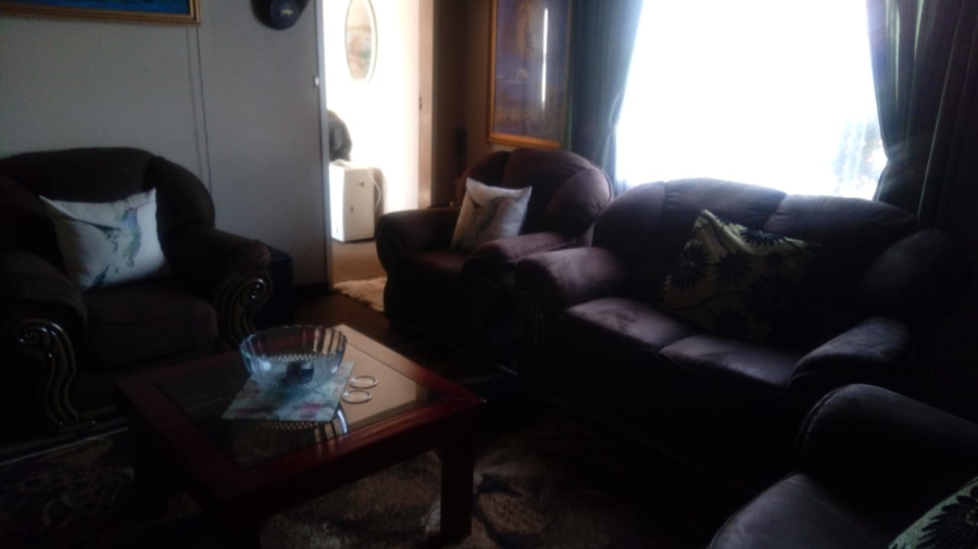 2 Bedroom Property for Sale in Bredell Gauteng