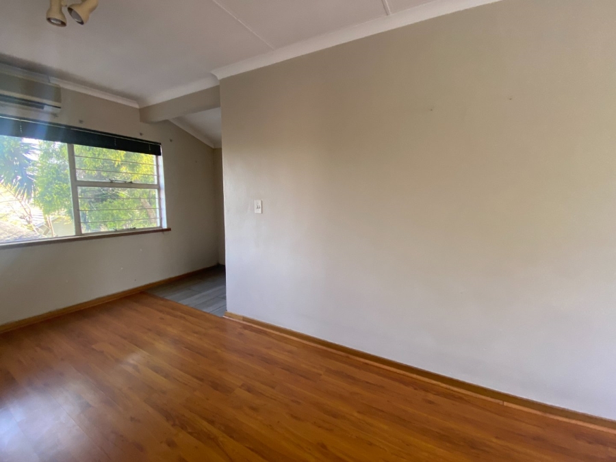 4 Bedroom Property for Sale in Farrarmere Gauteng