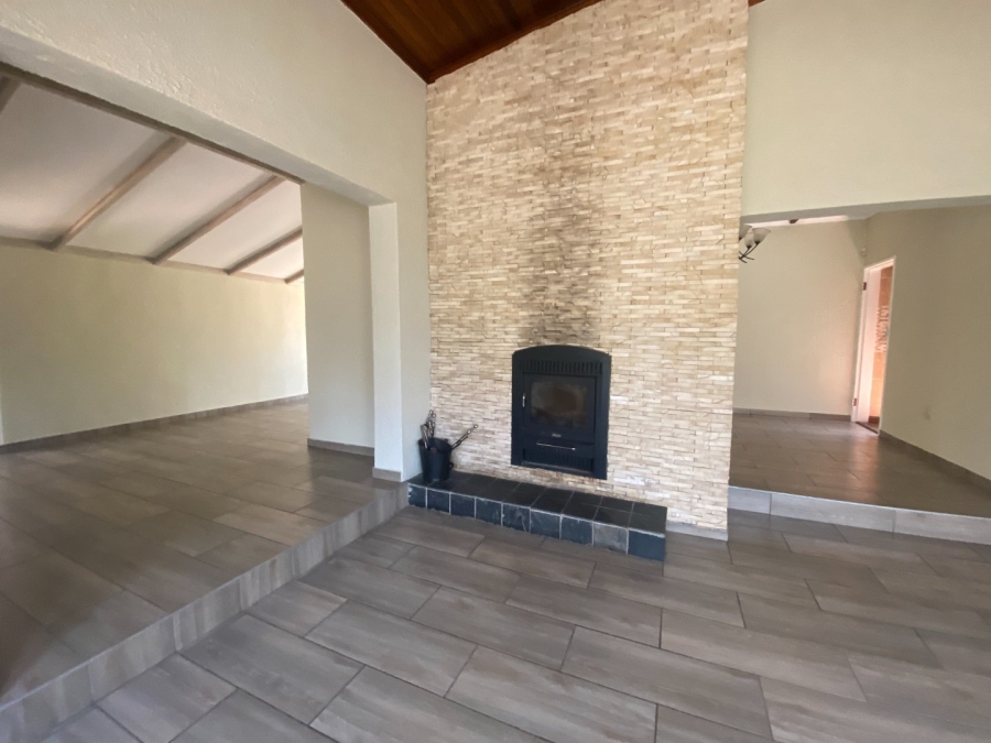 4 Bedroom Property for Sale in Farrarmere Gauteng