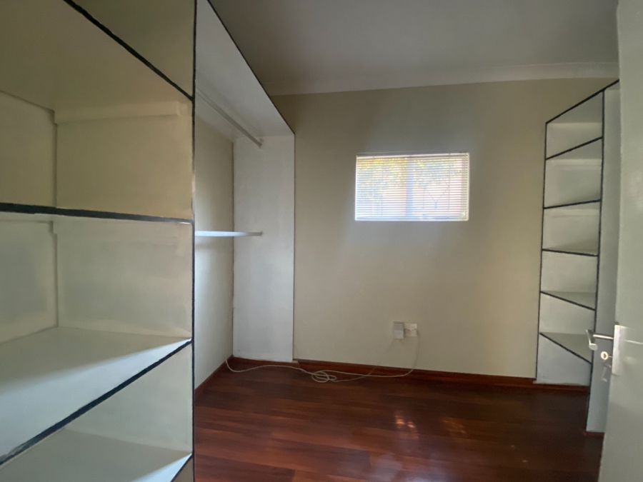 4 Bedroom Property for Sale in Farrarmere Gauteng