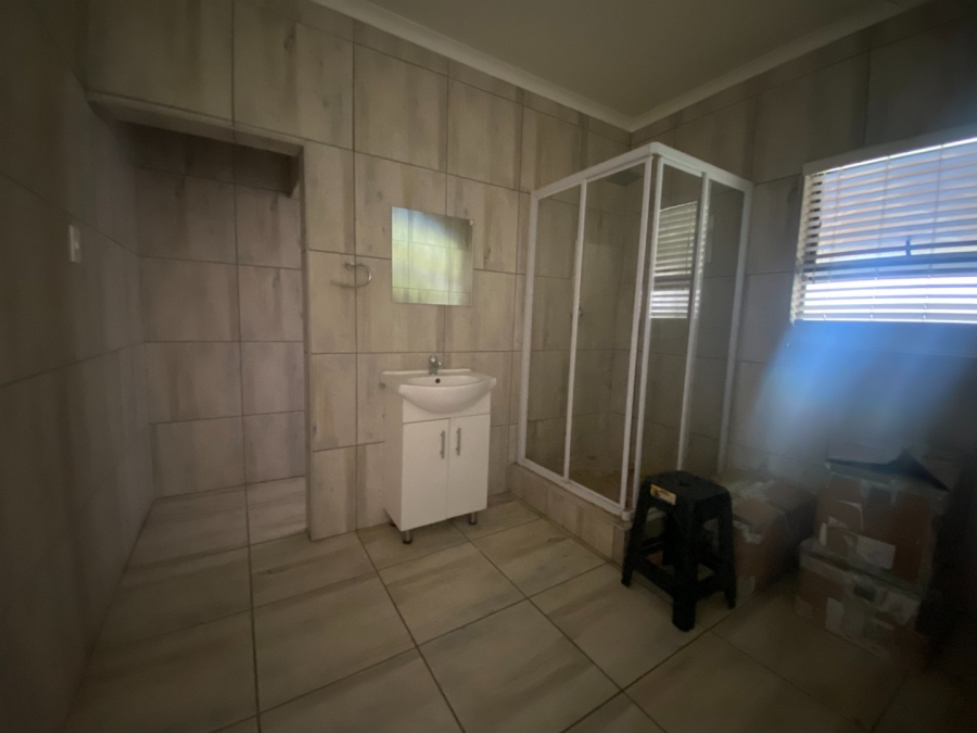 4 Bedroom Property for Sale in Farrarmere Gauteng