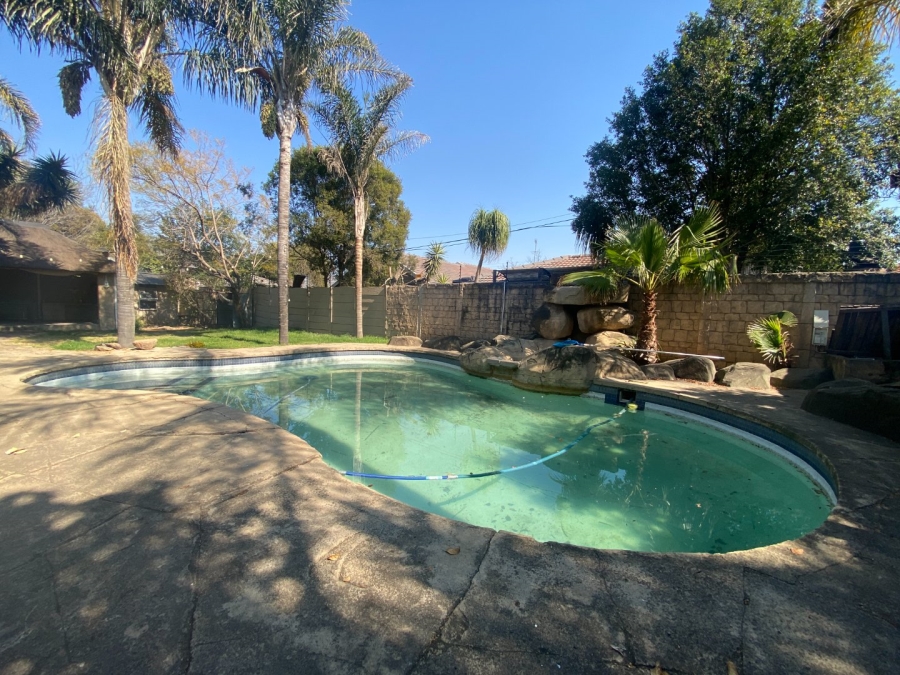 4 Bedroom Property for Sale in Farrarmere Gauteng