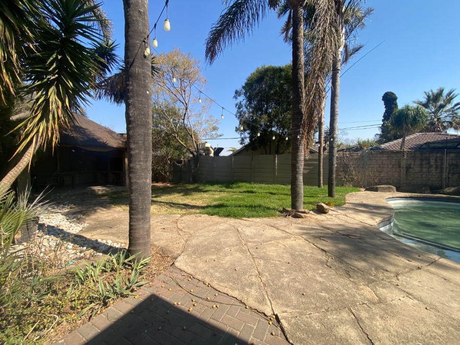 4 Bedroom Property for Sale in Farrarmere Gauteng